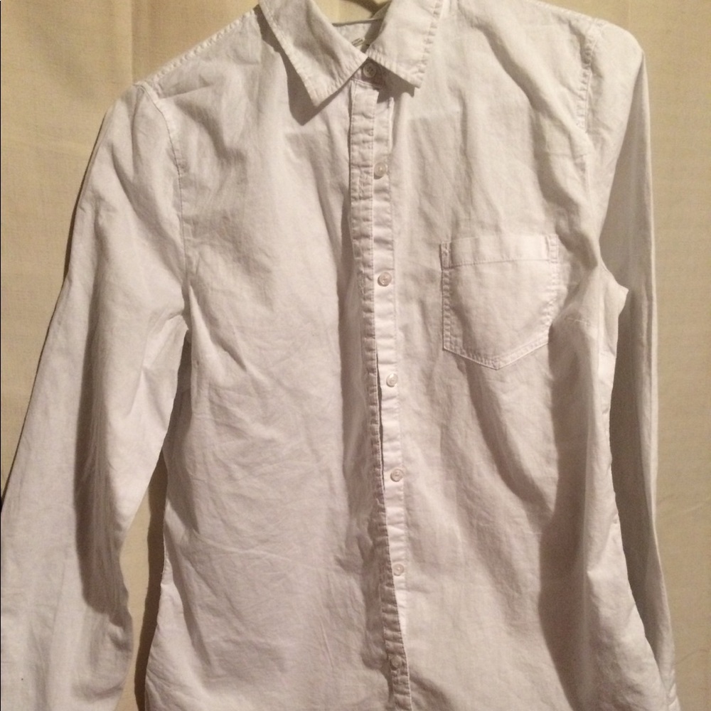Forever 21 white button down shirt